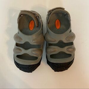 Sole Creatures Rhino Charging Grey Sandals Boys Size 8-9 NWT Outdoor Trail Water